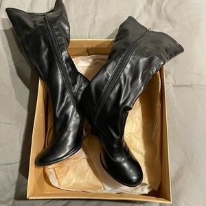 Kenneth Cole TRIBECA Women's Size 7.5 Zipper Leather Black High Heel Boots used